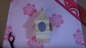 armar la casita para pájaro 2 