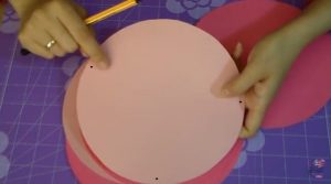 marcas para el pompón de cartulina scrapbook 