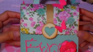 decoracion 1 - caja de regalo scrapbook