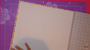 pegar cartulina en la parte interna de  tarjeta de cumpleaños para hombre 