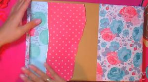 álbum de fotos grande - pegar cartulinas decoradas