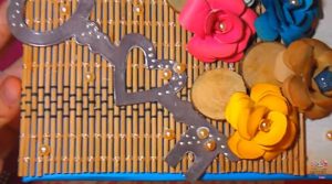 decoración de portada de álbum libro de firmas - embossing en madera