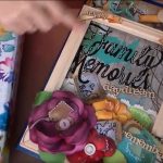 Pasos para decorar un álbum de fotos scrapbook